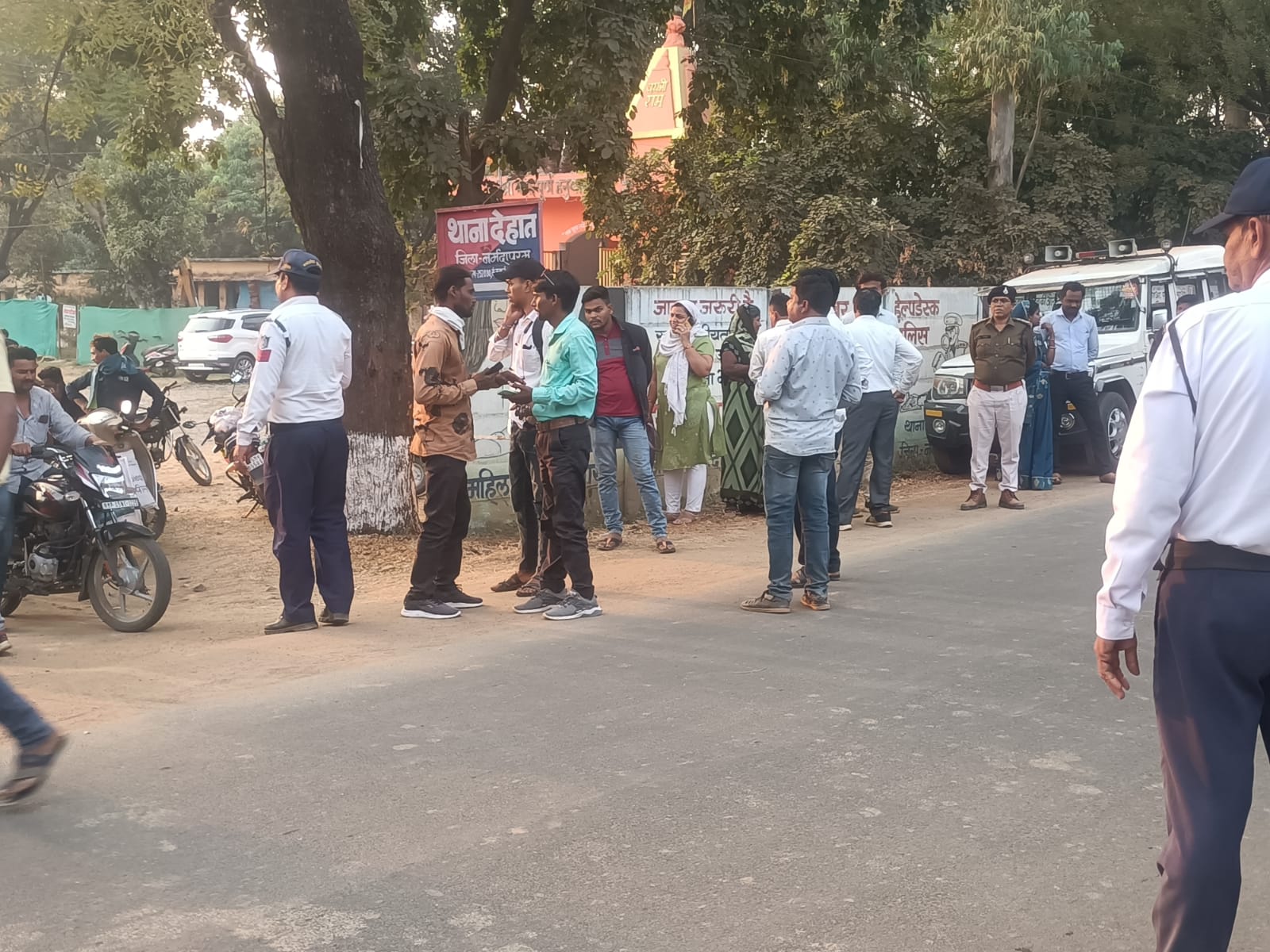 हेलमेट और सीटबेल्ट के उपयोग हेतु पुलिस चलाएगी विशेष अभियान