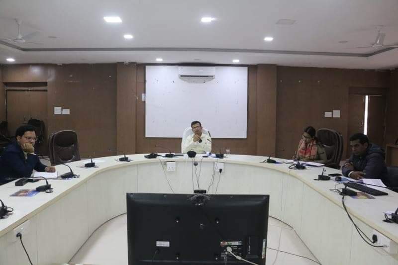 वंचित पात्र हितग्राहियों के आयुष्मान कार्ड शीघ्र बनाएं