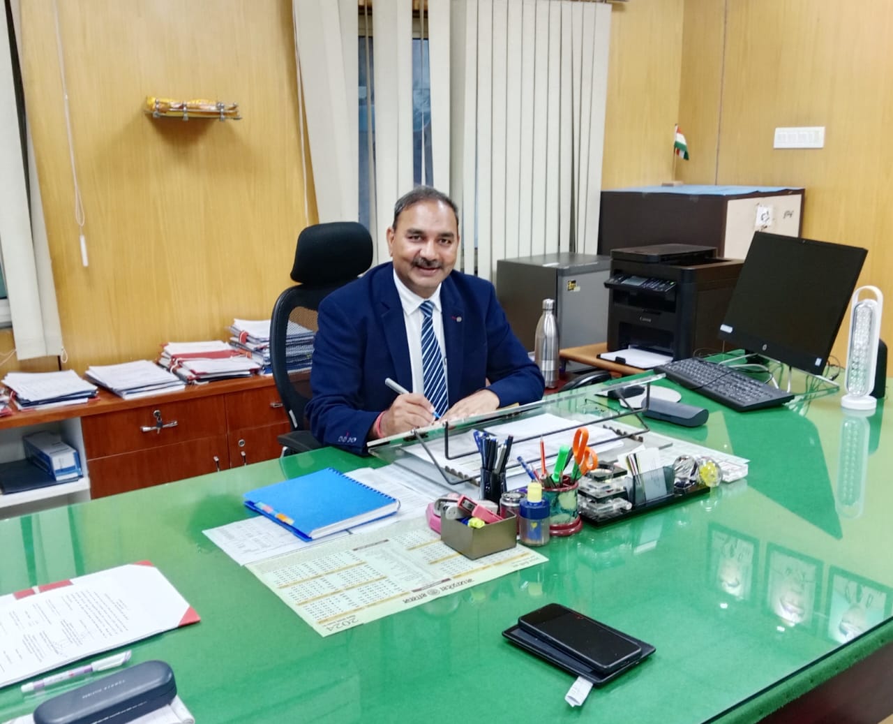 भोपाल। जयदीप प्रसाद,भापुसे  (1995 बैच )  ने आज विशेष पुलिस स्थापना,लोकायुक्त संगठन,मप्र में डीजी का पदभार ग्रहण किया।