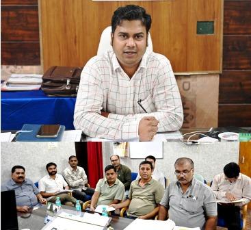 अपर कलेक्टर ने ली राजनैतिक दलों के पदाधिकारियों की बैठक