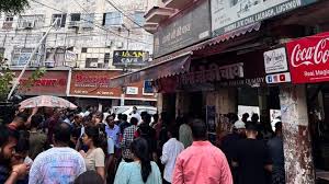 गंदगी फैलाने वालों की खैर नहीं! लखनऊ में शर्मा चाय पर लगा 15 हजार का जुर्माना, आप भी दुकान चला रहे हैं तो ये खबर पढ़ लें