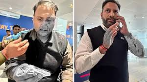 दिल्ली एयरपोर्ट पर पैसेंजर से मारपीट, पायलट सस्पेंड:यात्री का दावा- मामला खत्म करने का दबाव बनाया