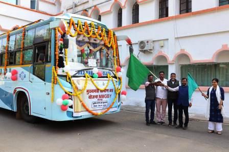 मुख्यमंत्री ग्रामीण बस सेवा के तृतीय चरण का शुभारंभ