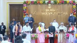पश्चिम बंगाल में कैबिनेट विस्तार, 35 मंत्रियों ने शपथ ली