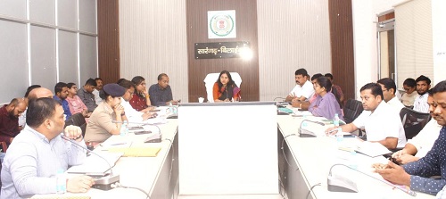कलेक्ट्रेट में जीवन दीप समिति की बैठक सम्पन्न