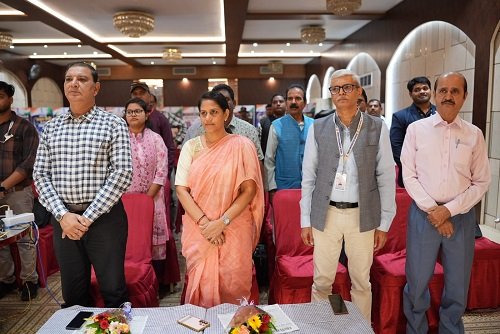 नशामुक्त युवा ही विकसित भारत की मजबूत नींव’, PIB के वार्तालाप कार्यक्रम में मीडिया और प्रशासन ने दिखाई एकजुटता