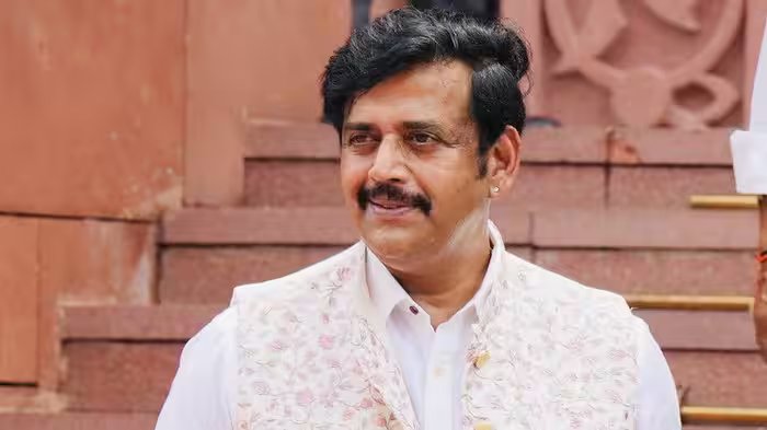 ‘इतनी गरीबी कि 7 स्टार में खिचड़ी खाता हूं’, रवि किशन की तंगहाली की बात सुन लोग बोले- ऐसी कंगाली सबको मिले