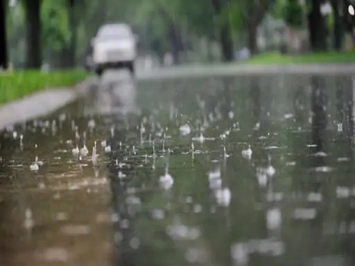 दक्षिण पश्चिमी मानसून सामान्यत:पहले सप्ताह में बादल नहीं, दूसरे-तीसरे में उमस, चौथे में सर्दी